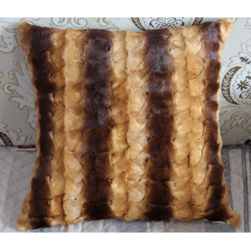 Наволочка из натурального меха MS.Softex наволочка норки в стиле пэчворк для