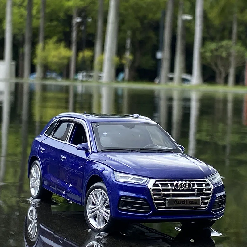 Новинка 1:32 Audi Q5 спортивный внедорожник из сплава Модель автомобиля с выдвижным