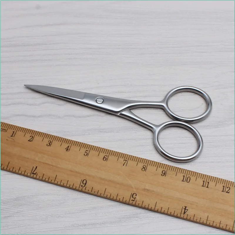 Mini Makeup gadget Beard shears Beauty scissors Mustache cutter Sharp-nosed Straight Stainless steel Realistic shape Shaver |