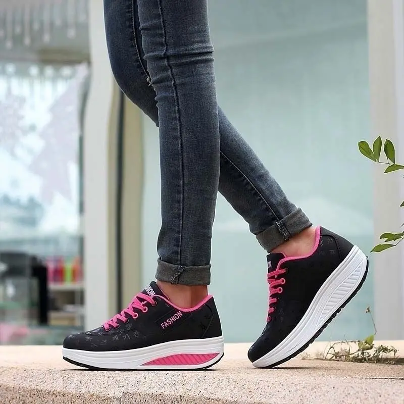 Women Sneakers Mesh Sneakers Casual Shoes Comfortable Thick Sole Flats Platform Shoes Lady Fitness Shoes Casual Platform Sneaker