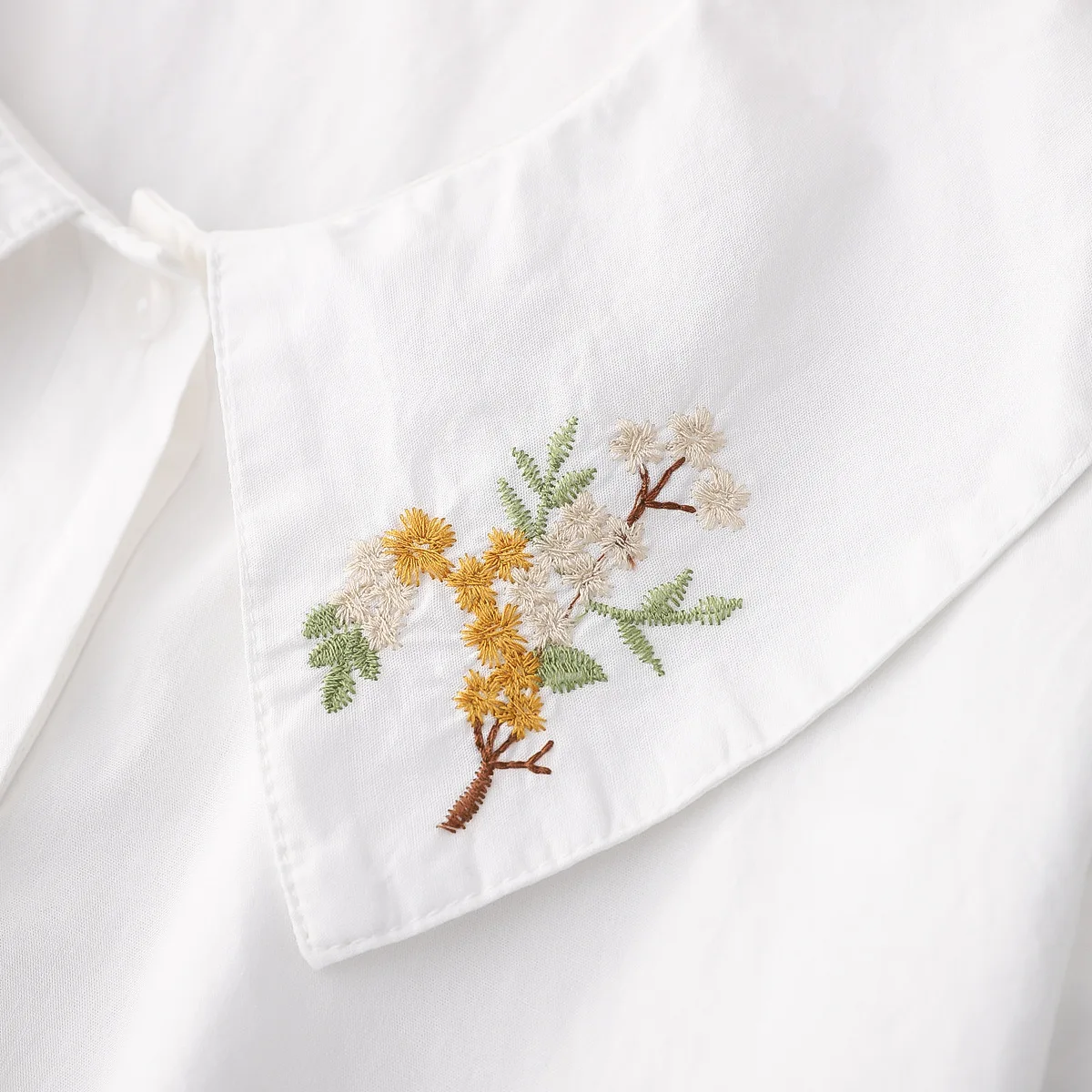 

Floral Embroidery Cotton Shirts Women Summer Peter Pan Collar Short Sleeve Preppy Style Sweet Loose White Blouse Student Blusas