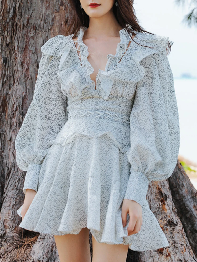 

Heavy craftsmanship Frills V-neck Hollow lace-up high waist Leaky back Polka-dot dress Ladies' autumn new style Retro
