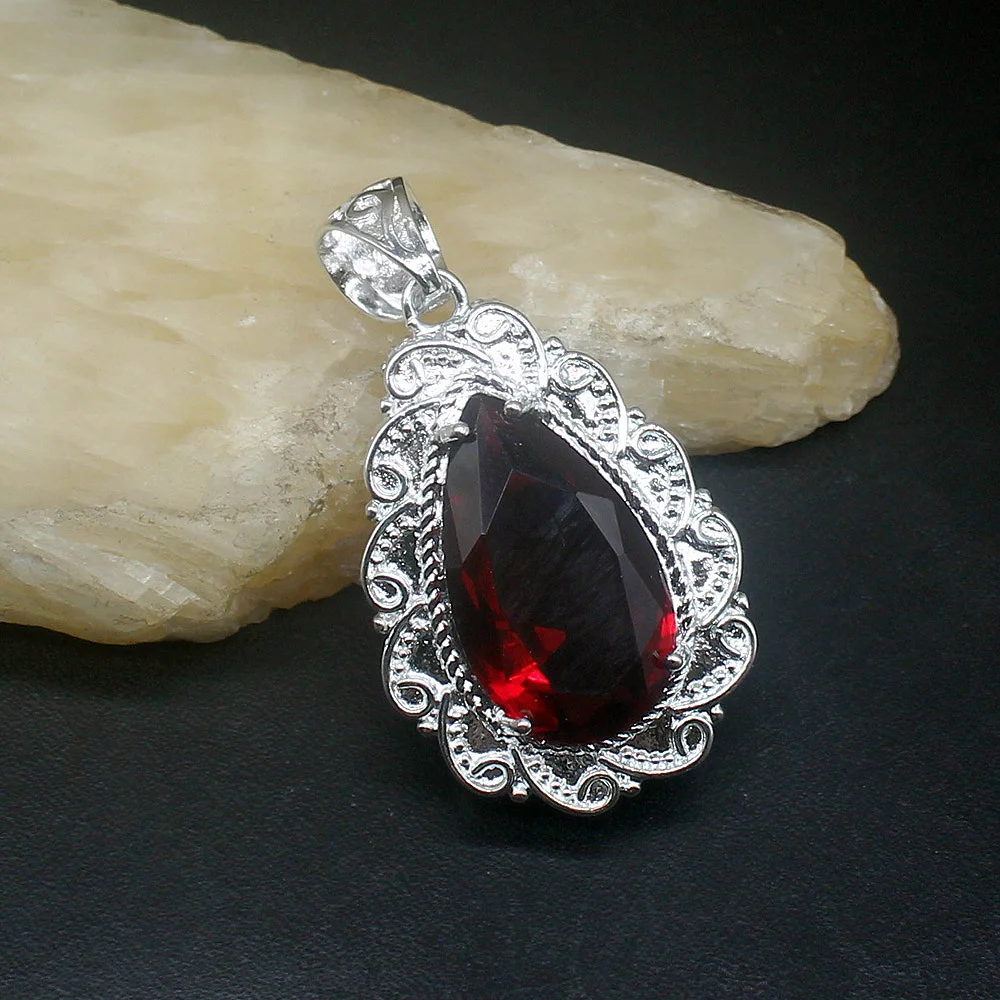 

Fashion Jewelry Unique Genuine 925 Silver Natural Blood Red Garnet Pear Pendant Necklace Gifts for Women Girls 20213894