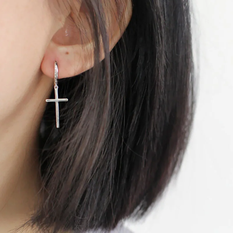 Модного серебристого цвета крест висячие серьги модные маленькие кольца для