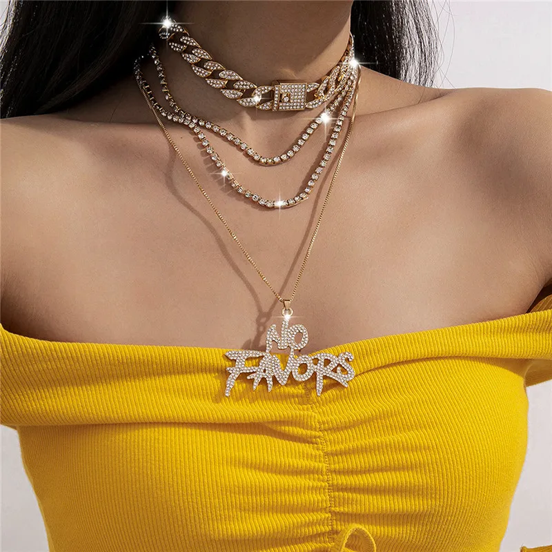 

Europe And America Simple Generous Cuban Chain Claw Chain Necklace Female Jewelry Exaggerated Atmosphere Diamond Letter Necklace