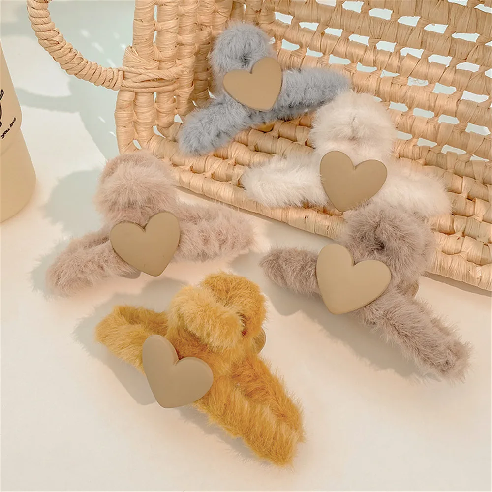 

Plush catch clip new large frosted love hair clip back head hairpin Korea Ins cute hair clip headdress shark clip Bath Hair Clip