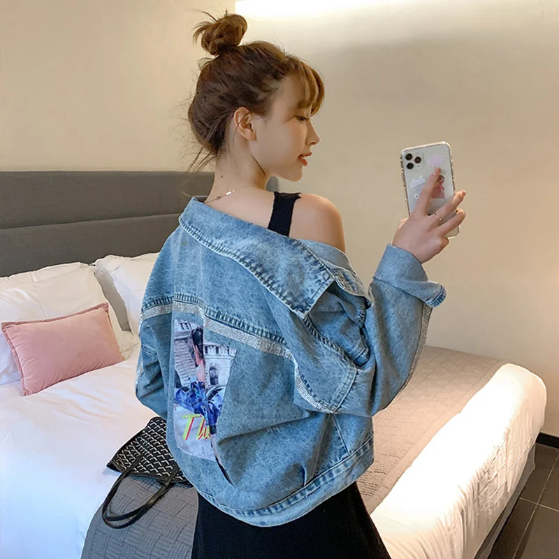 

Куртка женская джинсовая демисезонная с длинным рукавом