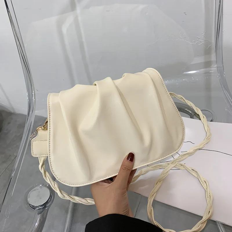 

Ladies' One-shoulder Fashionable Bag with Large Capacity