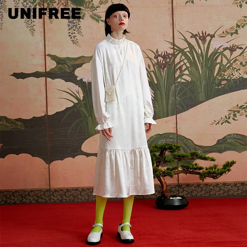 

UNIFREE 2021 Winter New Fashion Long-sleeved Simple Stitching Pleated Student Casual Dress