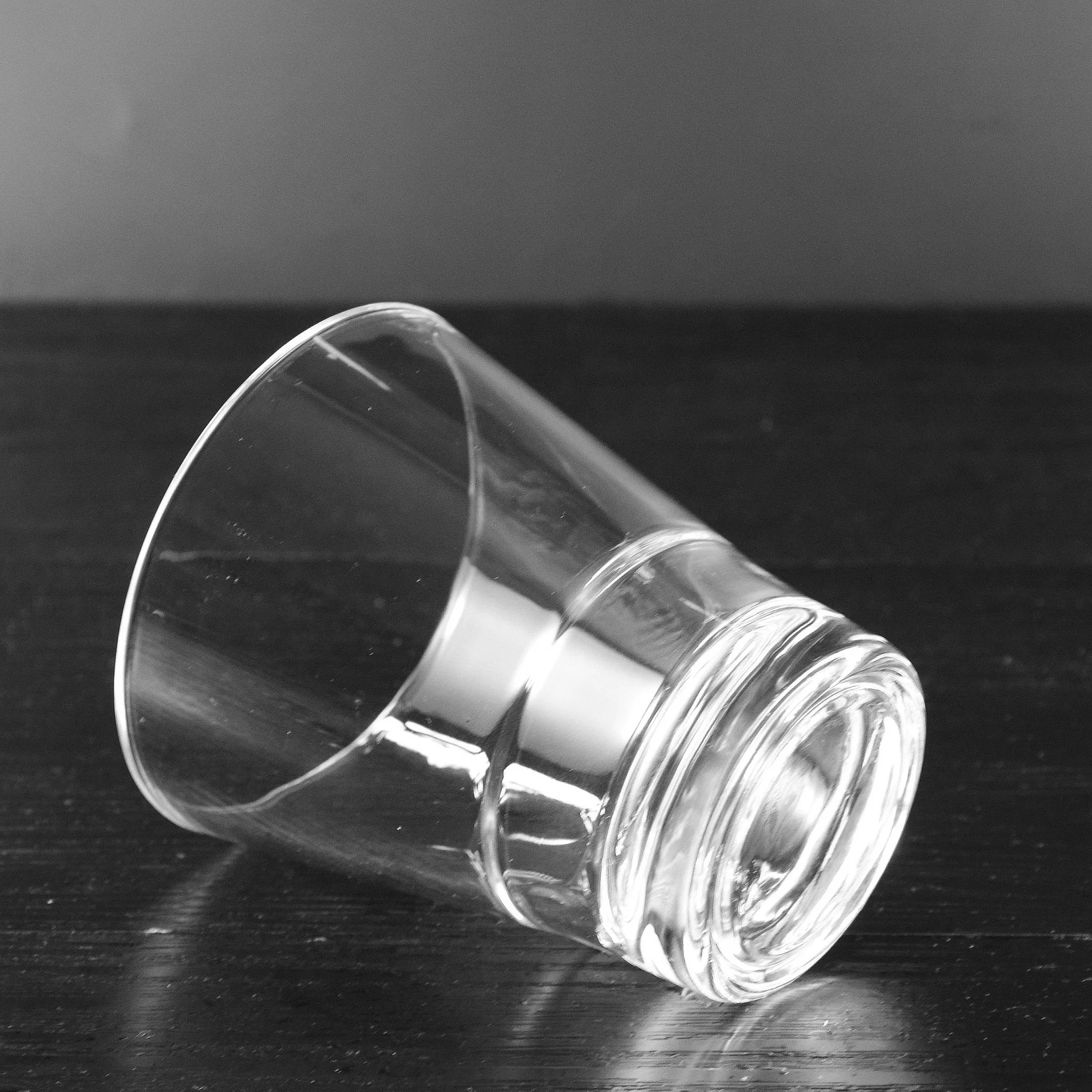 

2 Pcs/lot classical transparent fashion whiskey wine glass party pub wine drinking glass cups 200901-74