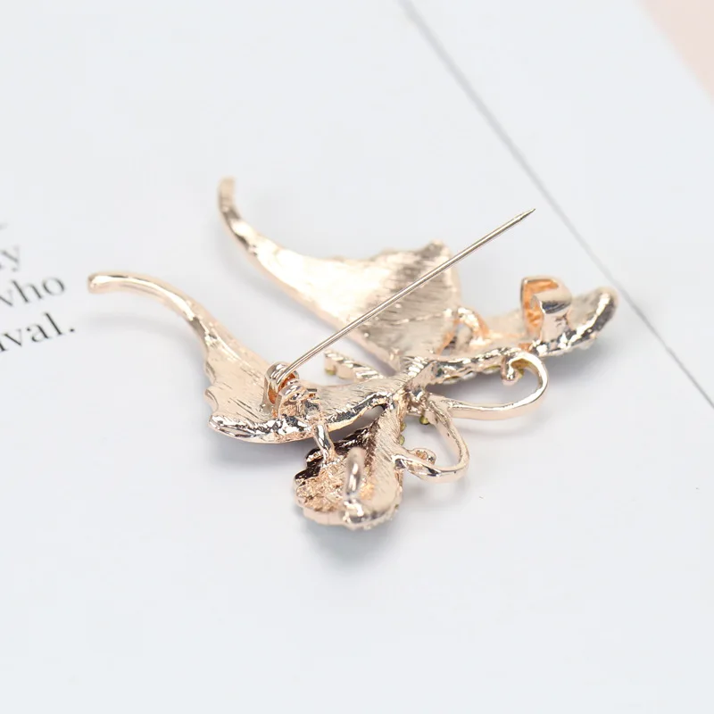 Gold Color Women Gifts Butterfly Rhinestone Breast pin Accessories Mix Jewelry Painted Aooly Brooch Garments | Украшения и