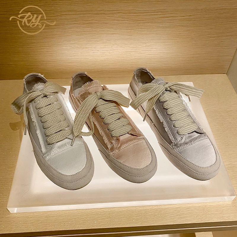 Женские кроссовки в стиле ins белые из натуральной кожи на платформе модные