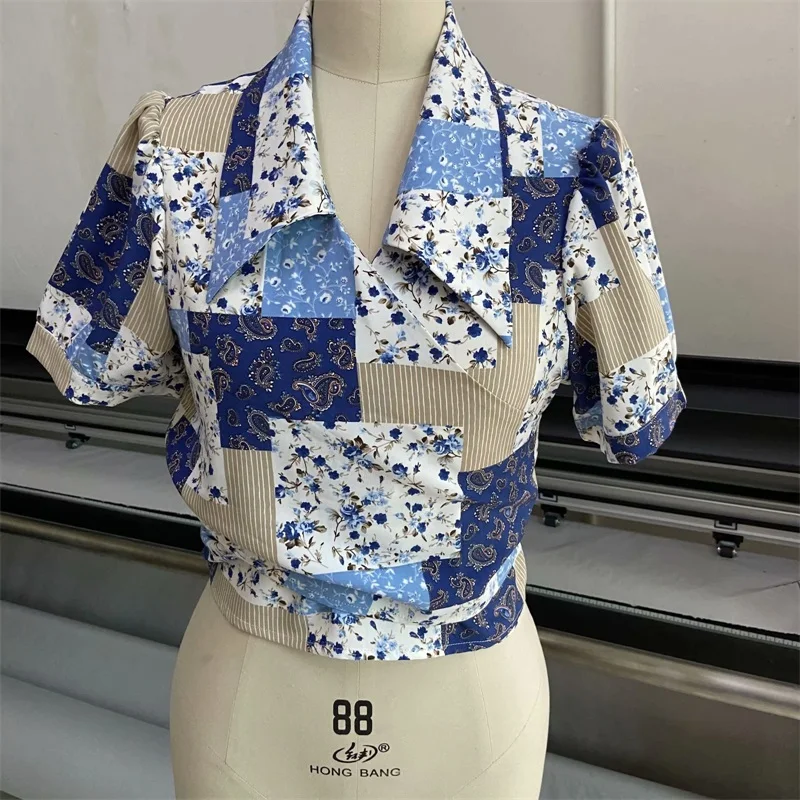 

ZXQJ Women 2021 Fashion Printed Bow Tied Cropped Blouses Vintage V Neck Short Sleeve Female Shirts Blusas Chic Tops