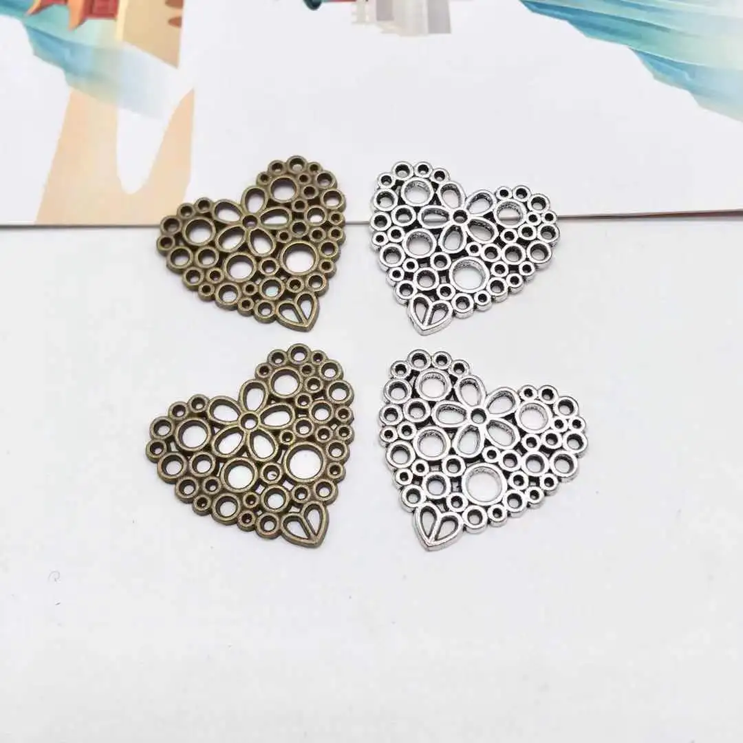 

Новое поступление 15 шт. 23*25 мм двухцветные винтажные подвески из металлического цинкового сплава с полыми сердечками Подвески подходят для ...