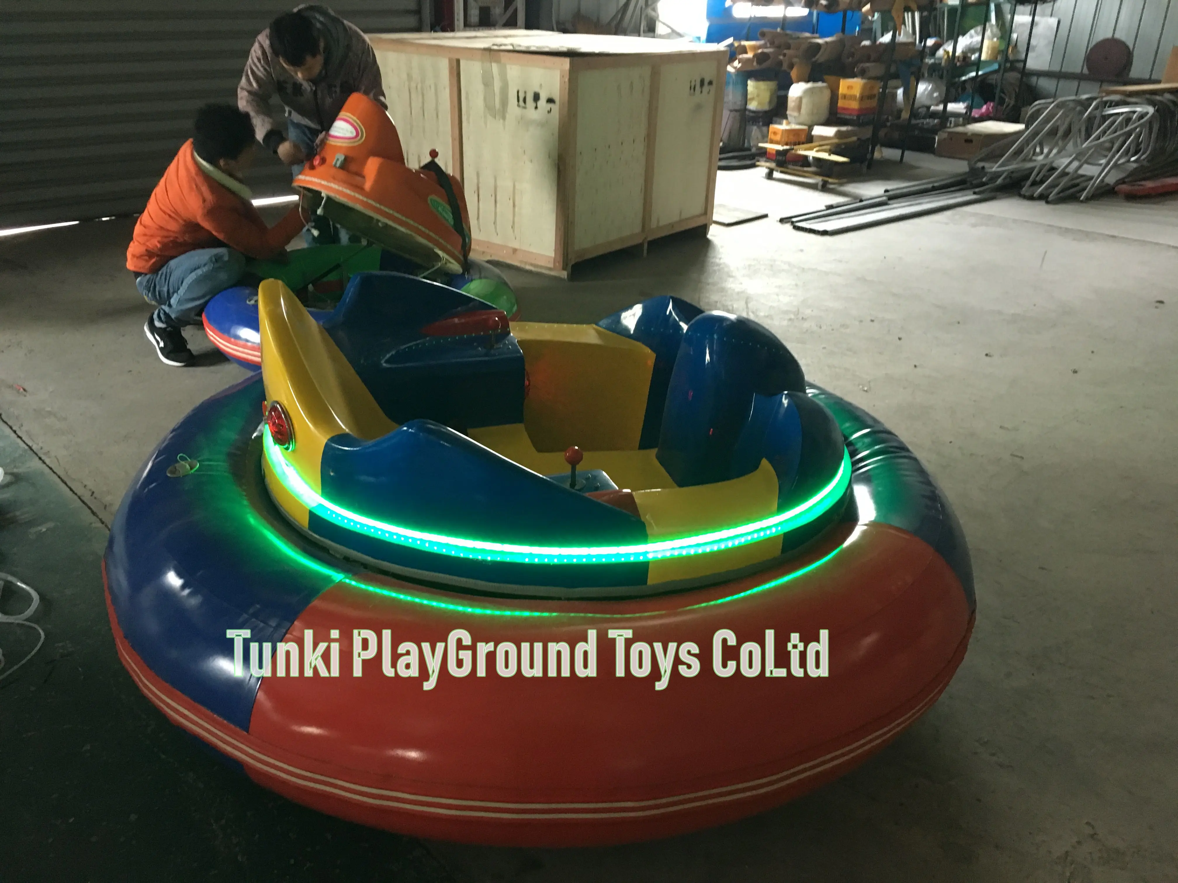 

New arrival outdoor inflatable ice bumper car for sale