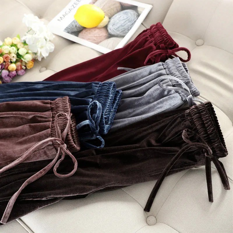 Вельветовые свободные брюки золотистого цвета на осень и весну широкие завязках