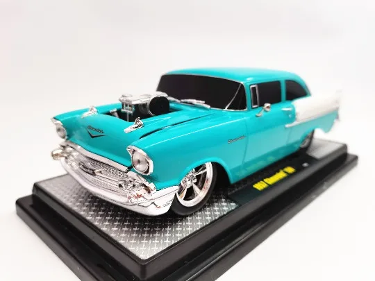

Машина M2 1/24 1957 Chevrolet 150 коллекция литых под давлением моделей автомобилей из сплава детские игрушки