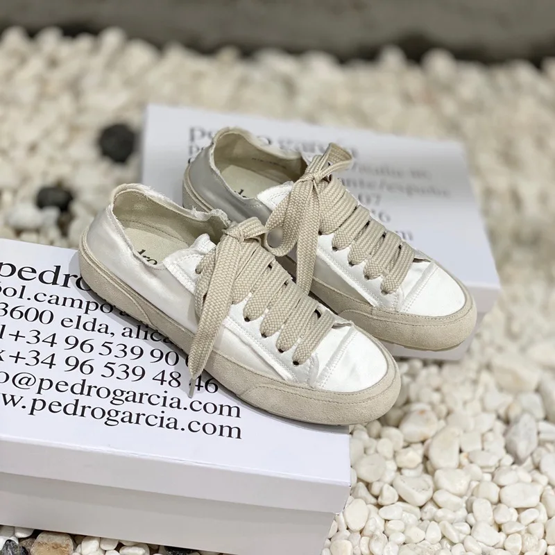 

High version of the new Korean casual single shoe lace up all-match flat-soled women's shoes Spain niche real silk satin white
