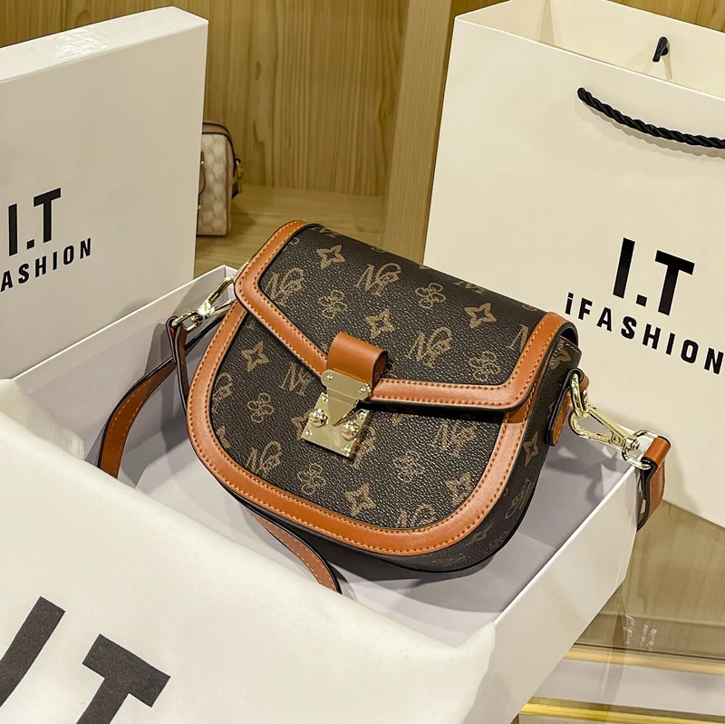 

Luxury Brand 100% Genuine Leather, High Quality, Western Style, Presbyopia Saddle Bag, Fashionable One-shoulder Messenger Bag Cc