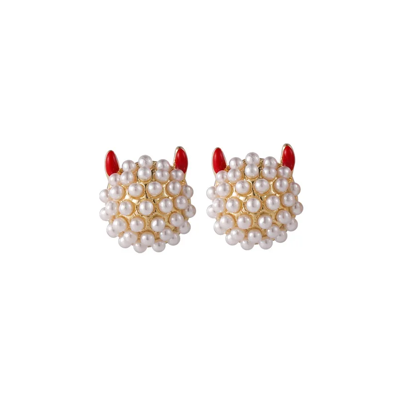 

Korean version personality year of the ox earrings pearl diamond horn cute girl Earrings small tide calf Earrings