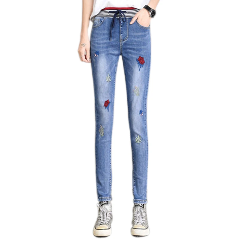 Женские узкие джинсы с цветочной вышивкой элегантные длинные карандаш синего