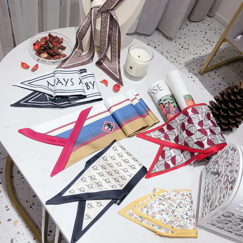 

60*60CM New Vintage Hair Accessories Printing Bandanas Hair Bands For Girls Women Square Satin Scarf Fashion Turban Headband