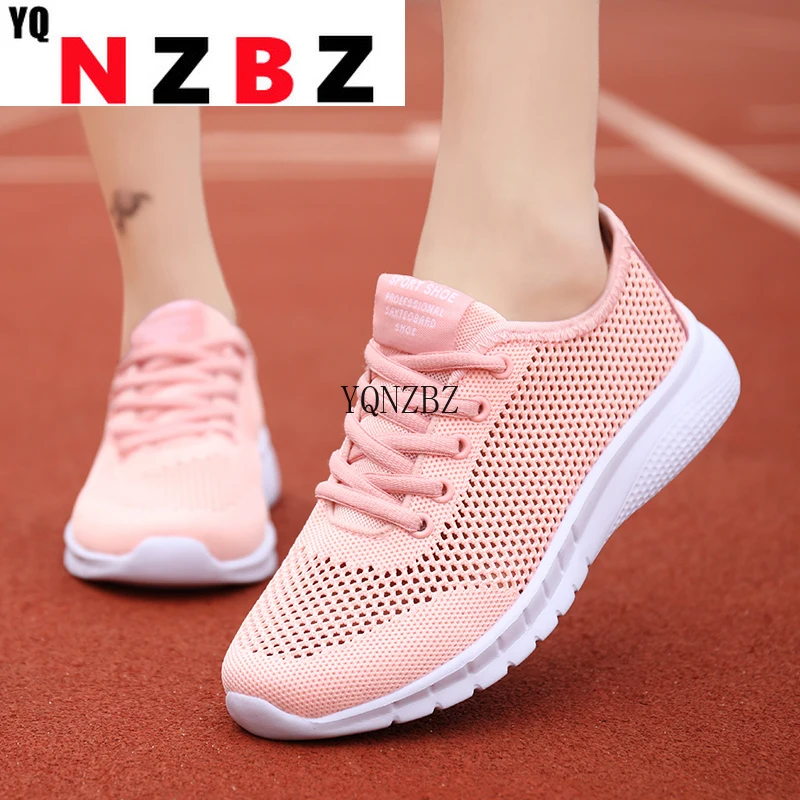 

New Mesh Breathable Knitted Fabric Hollow Breathable Light Running Shoes 2022 Summer Soft Bottom Casual Non-Slip Womens Sneakers