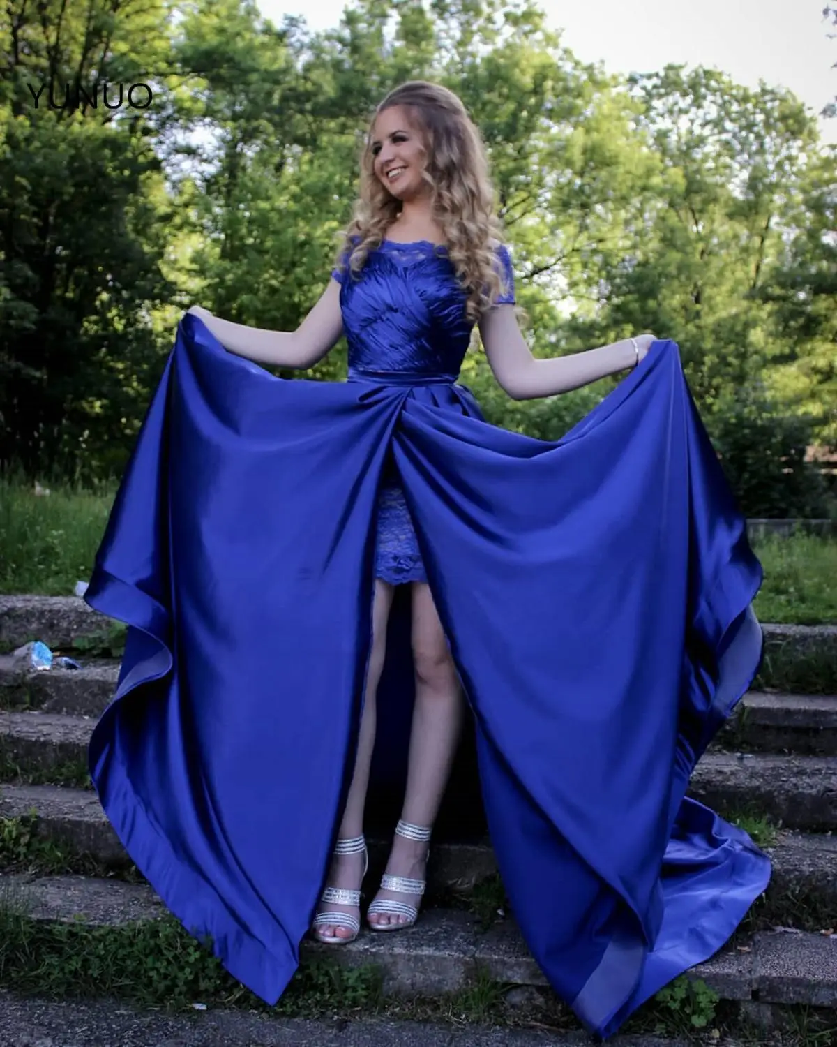 YUNUO атласные кружевные вечерние выпускные платья с коротким рукавом Длинные со