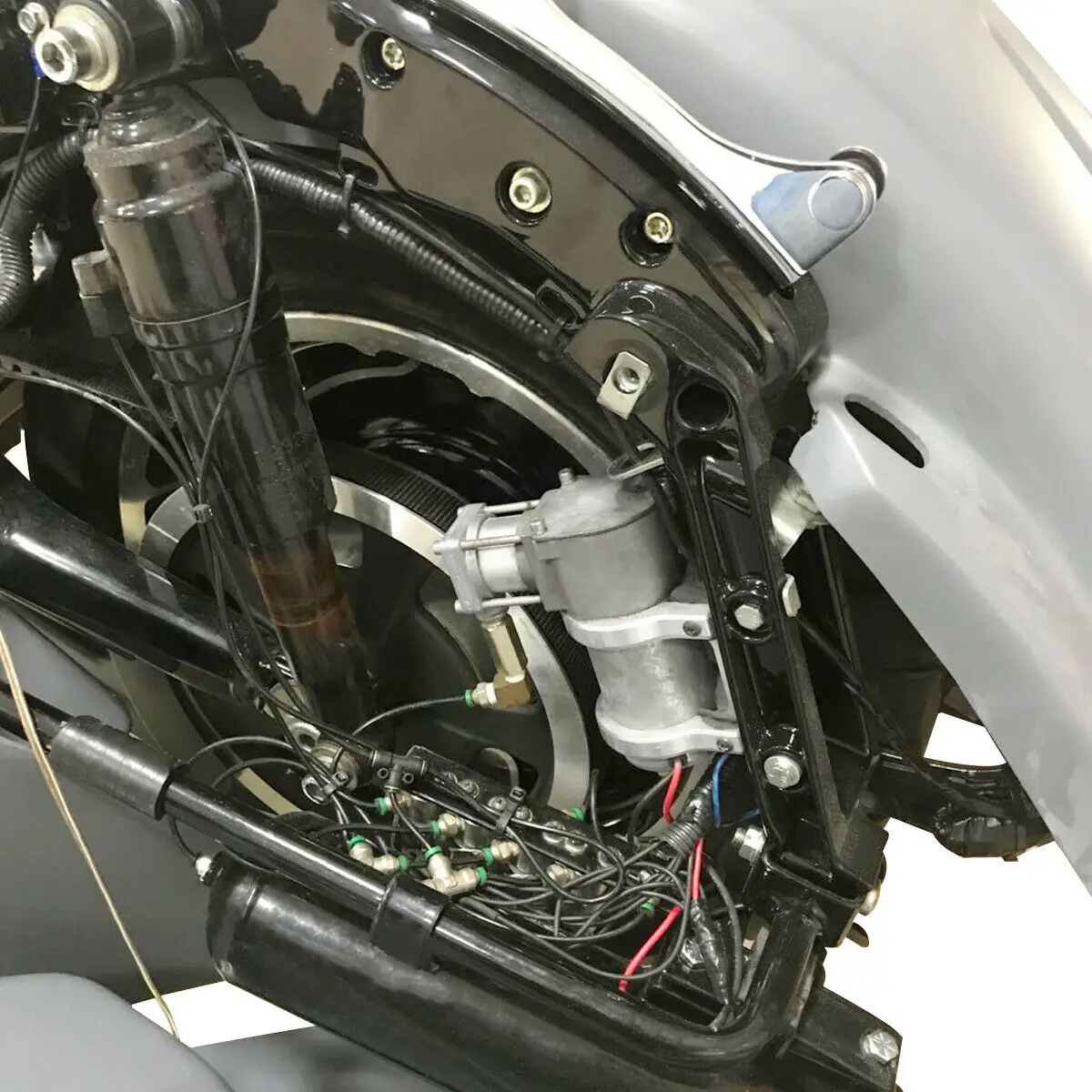 Задняя пневматическая подвеска и бак для мотоцикла Harley Touring Electra Street Glide Road King