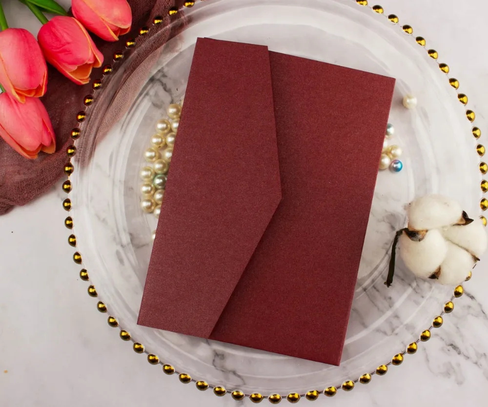 20 шт./лот Бургундия pocketfold с цветами лазерной резки свадебные пригласительные карты три сложенные карты карман поздравительные приглашения