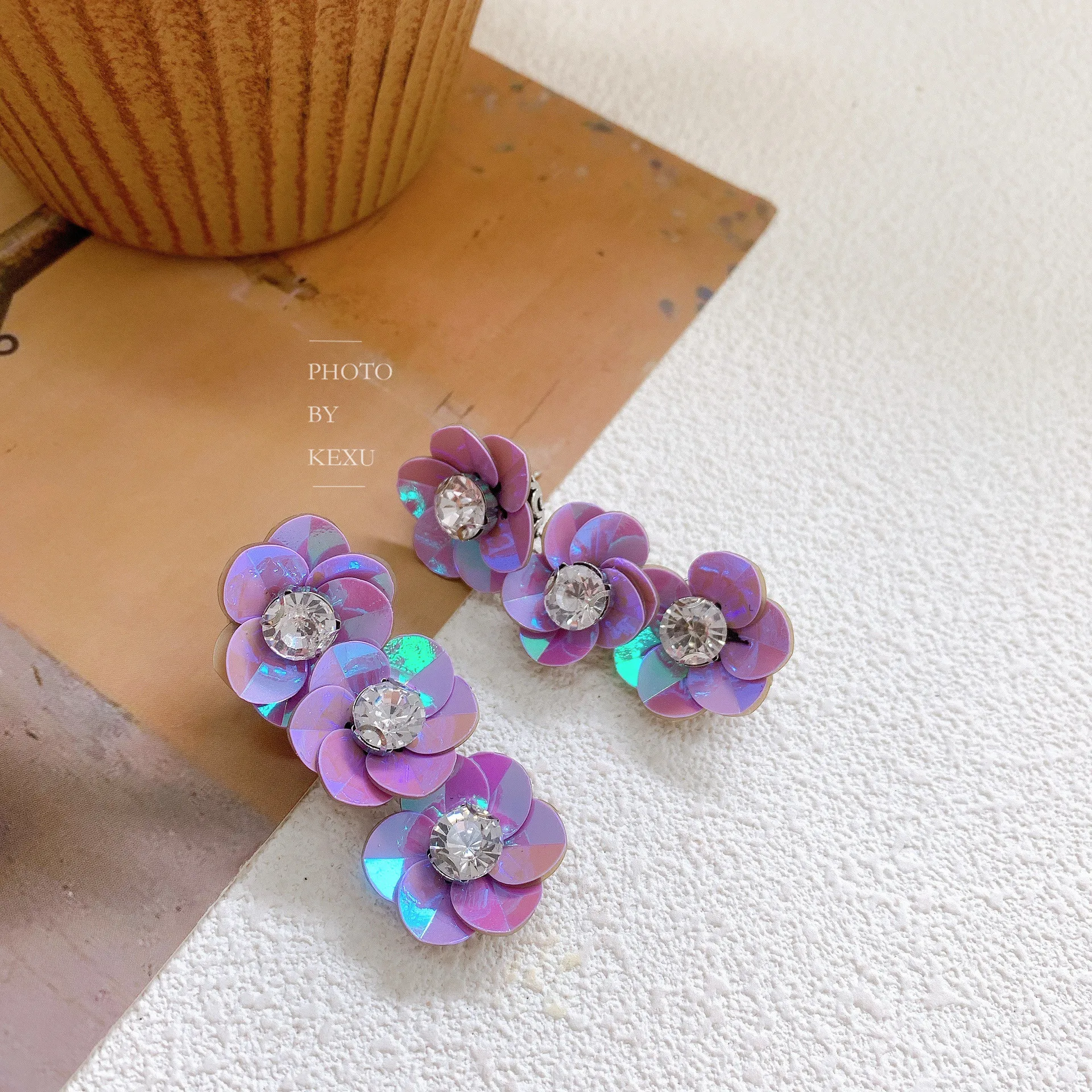 

Korea Elegant Colorful Purple Flower Long Earrings Vintage Fashion Exaggerated Diamond Earrings Jewelry Gifts for Women 2021