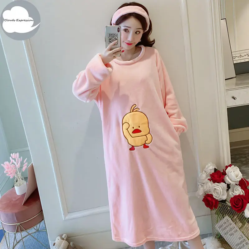 Зимняя женская теплая пижама с длинными рукавами Коралловая бархатная ночная