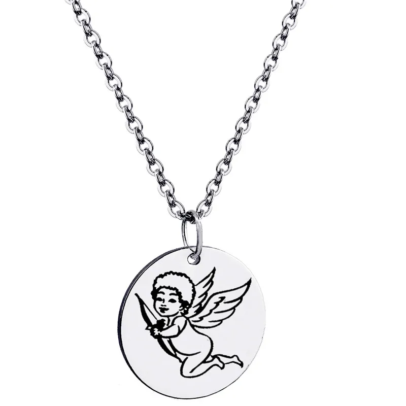 Ожерелье с подвеской в виде диска выгравированным купидоном
