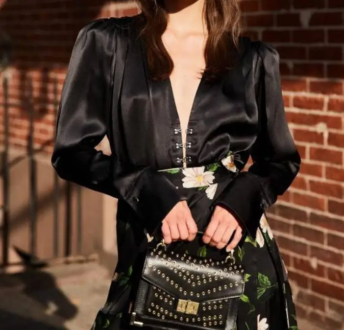 Женская атласная шелковая блузка с v образным вырезом короткий топ оборками на