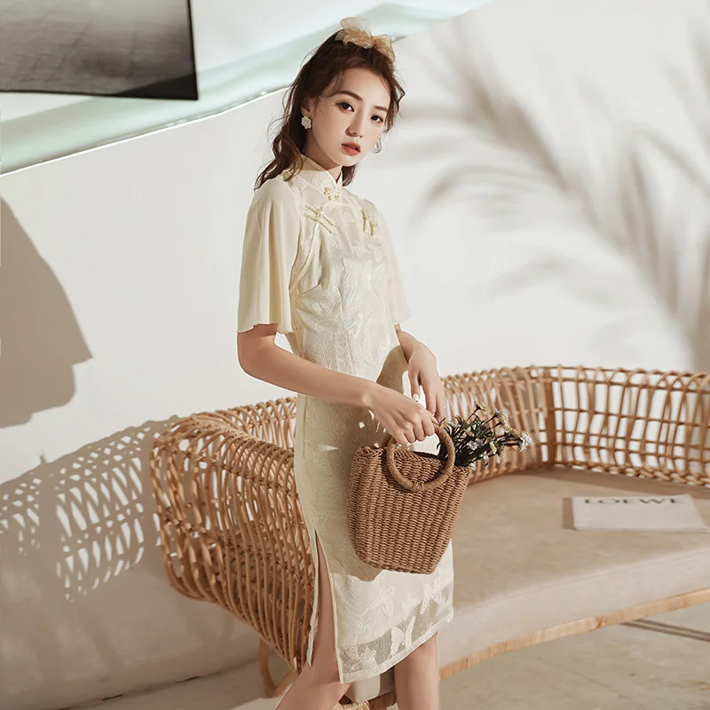 

New Women Traditional Dress New Embroidered Lace Medium Length Cheongsam Ancient Chinese Style Elegant Qipao Slim Dress 2022