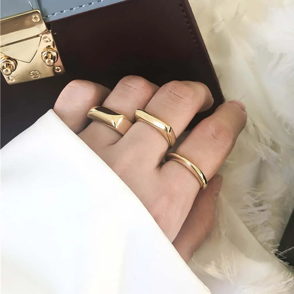 Женское Винтажное кольцо с геометрическим рисунком широкое золотого цвета