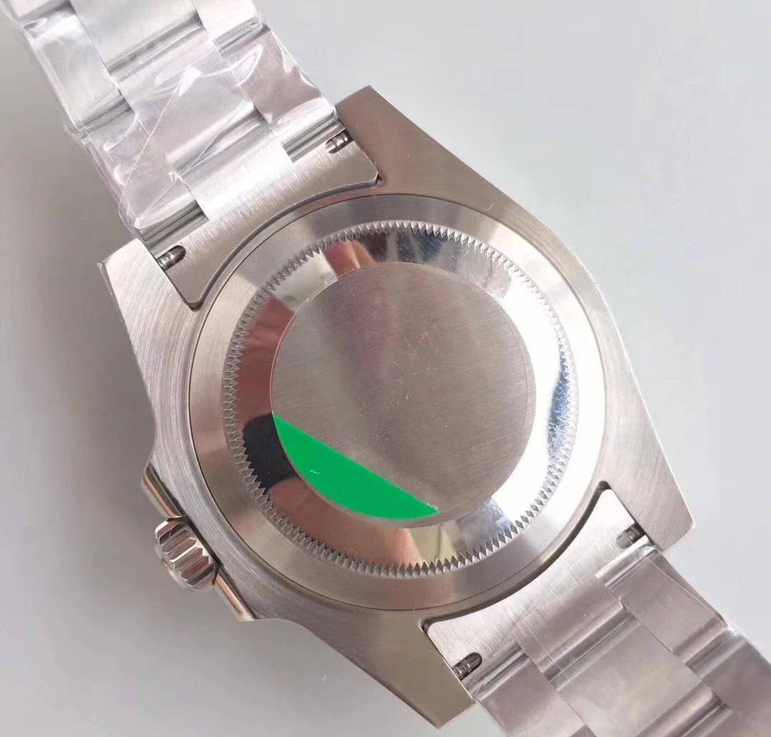 

2021 men's watch European and American carbon fiber grain fashion brand quartz watch Black pointer Sports Watch