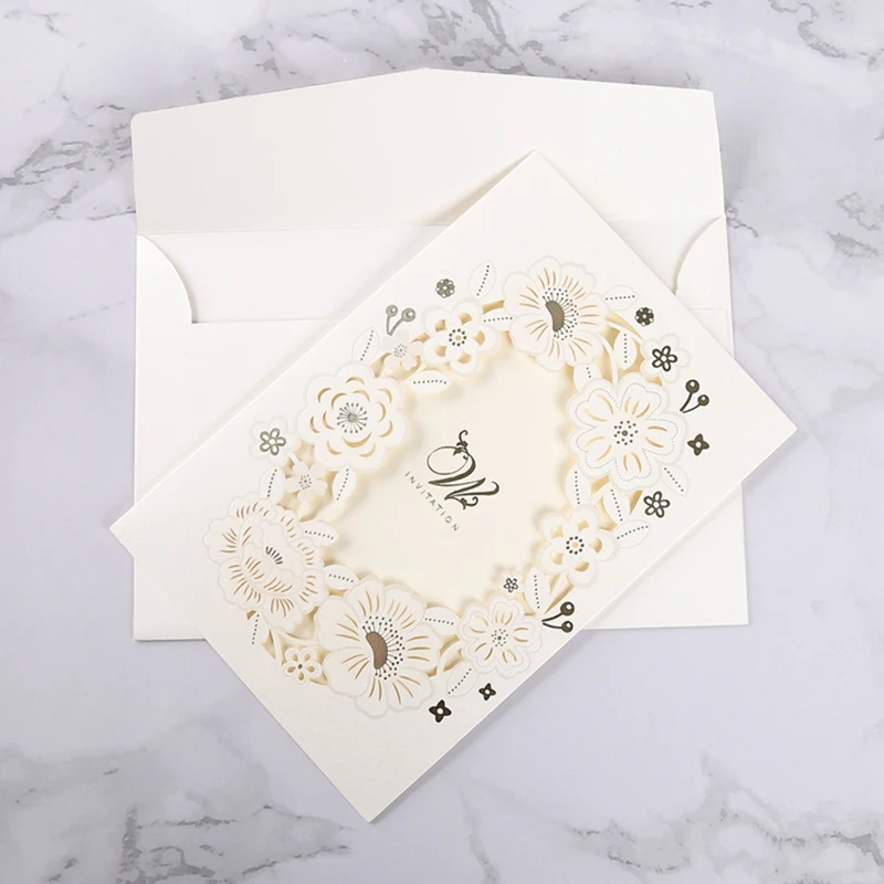 50 шт. роскошной флорой и лазерная резка свадебные приглашения карты Элегантный