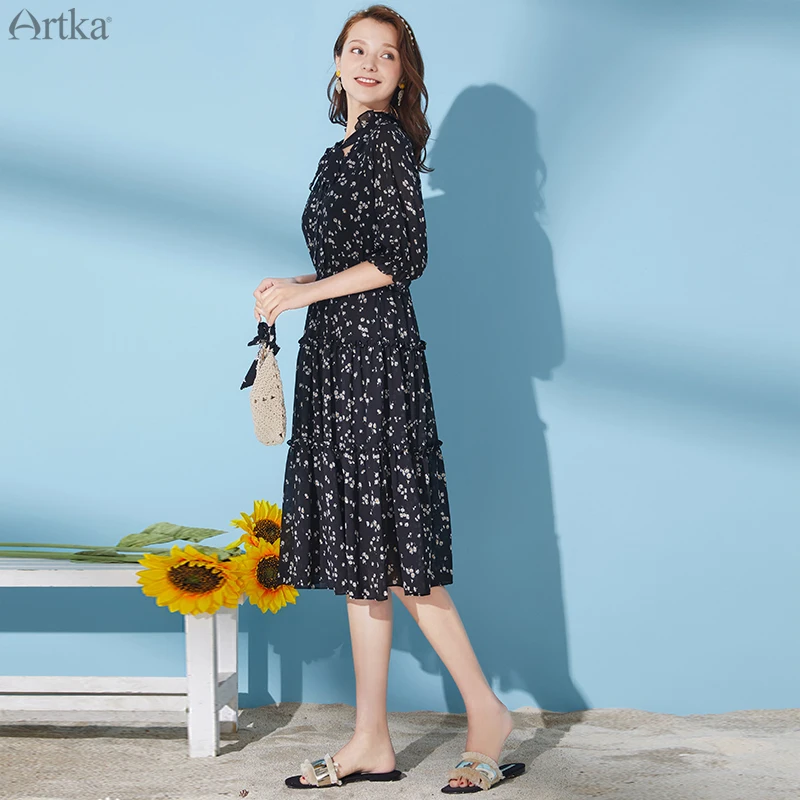 Женское шифоновое платье с цветочным принтом ARTKA розовое длинное V образным