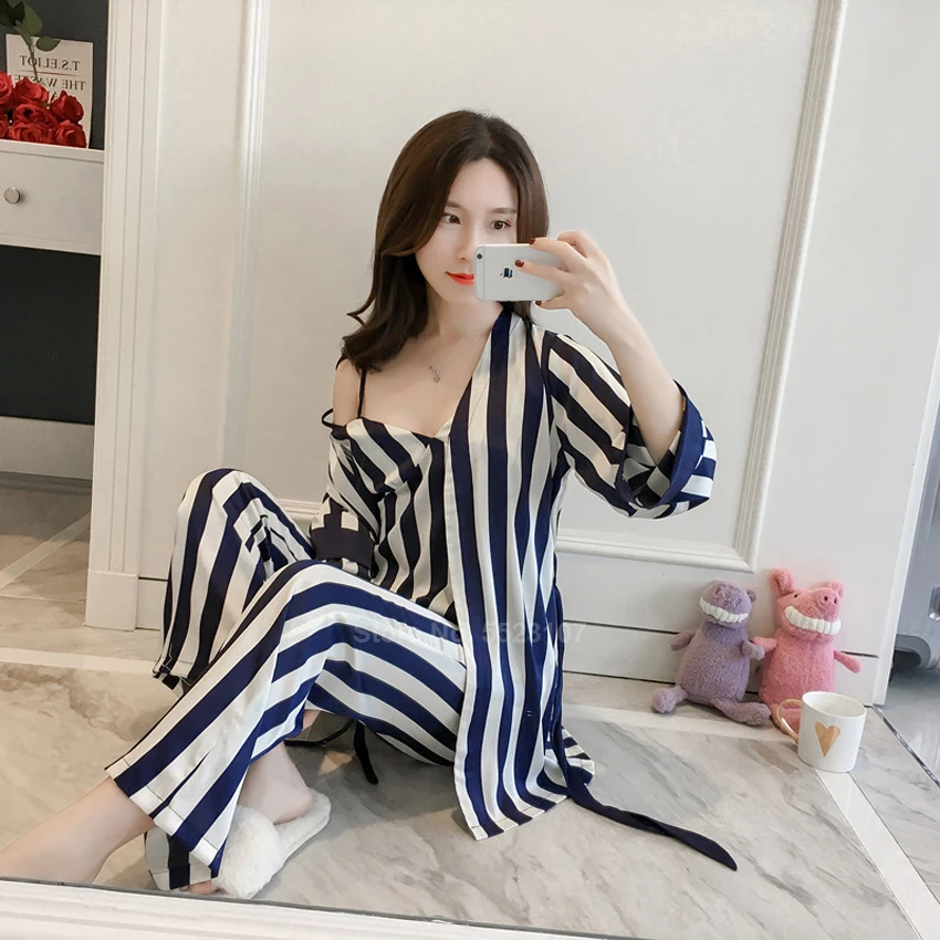 

Stripedd Pajamas Set for Women Sleepwear Nightgown Silk Sling Top Trousers Comfortable Elegant Pyjamas Bathing Robe Home Wear
