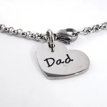 

2021 Bracelet Dad Pendant Bracelet Father's Day Gift Bead Bracelet Round Card Engraved Letter Titanium Steel Bracelet B561-DAD