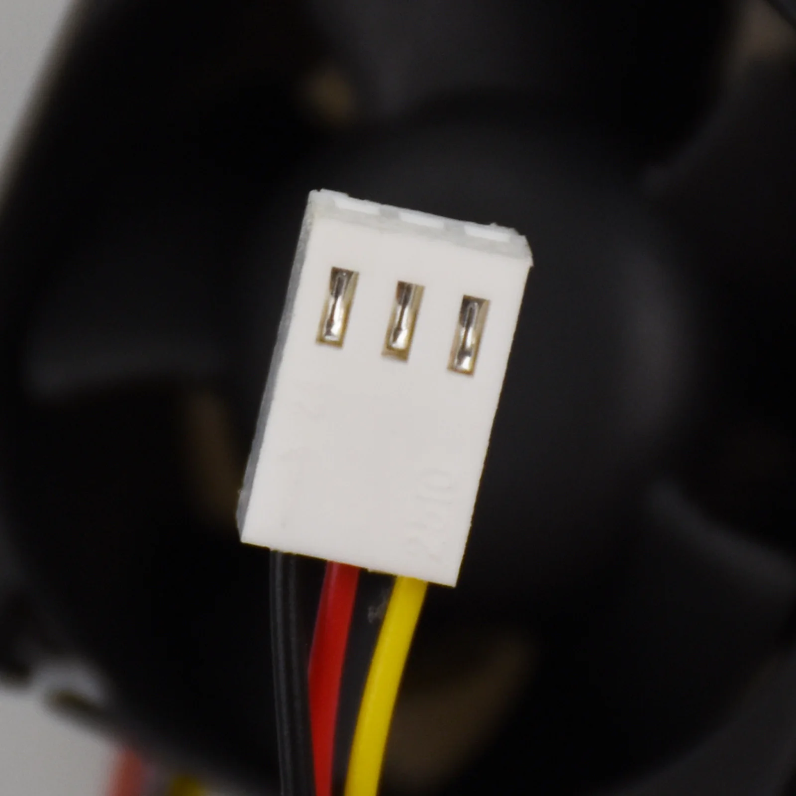 

For SUNON PMD2404PQB1-A DC24V 4.1W 40*40*28mm 3pin Double ball cooling fan