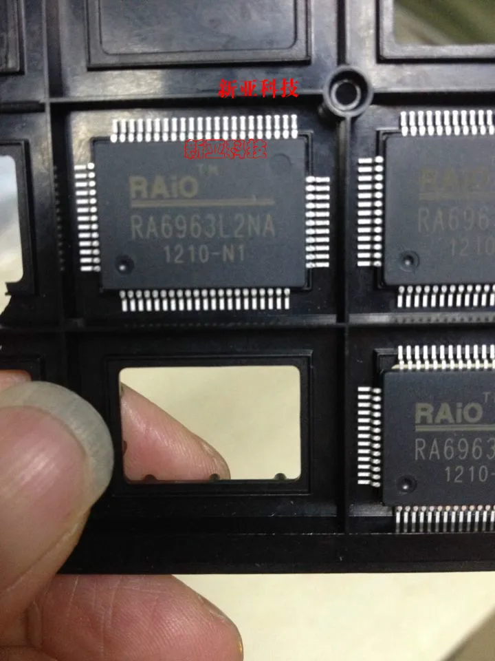 100% Новый & оригинальный lcd RA6963L2NA LQFP 67| |
