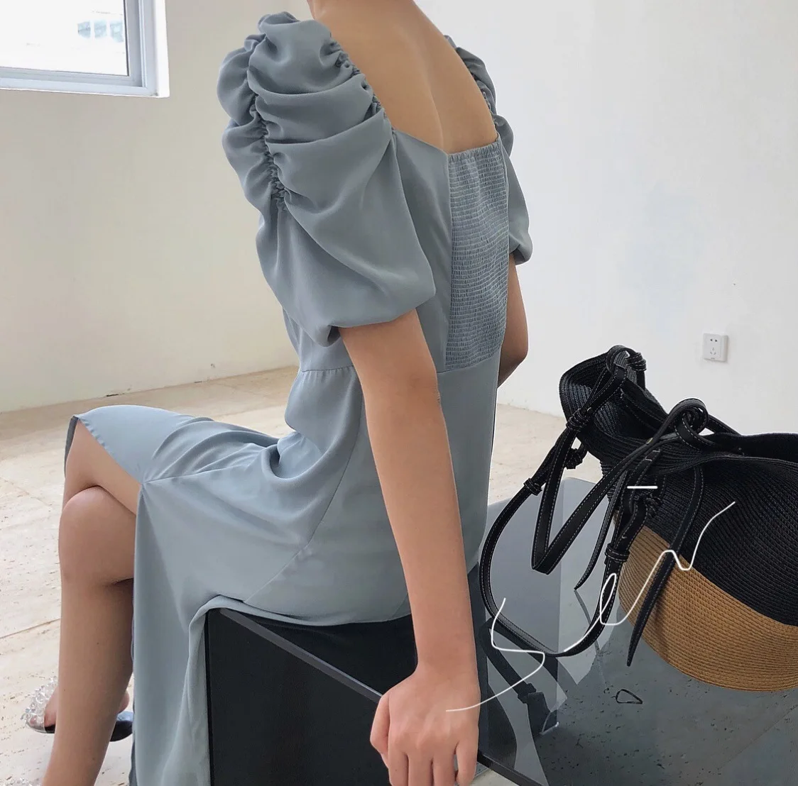 

2021 Summer new French retro court style square collar bubble sleeve dress high waist split Hepburn style Platycodon skirt