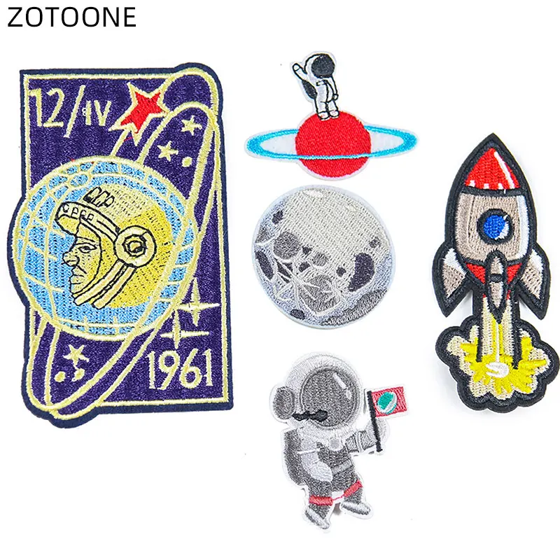 

Cartoon Astronaut Planet Patches Ironing on Patches for Clothing Girls Boys Jeans Stripes Stickers Patch Embroidered Badges D
