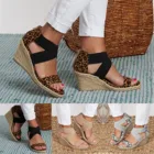 Женские Модные босоножки на высоком каблуке с леопардовым принтом; Женские босоножки на высокой танкетке; Эластичная повседневная обувь