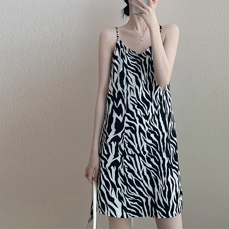 

Женское пикантное платье на бретелях с леопардовым принтом на весну и лето 2021, Корейская новая соленая и милая уличная юбка