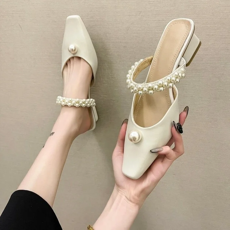 

Pearl Pointed Toe Square Heel Slippers Women pearl Black Mules Women Slides Fashion Slippers Ladies Mules Female Mueller Shoes
