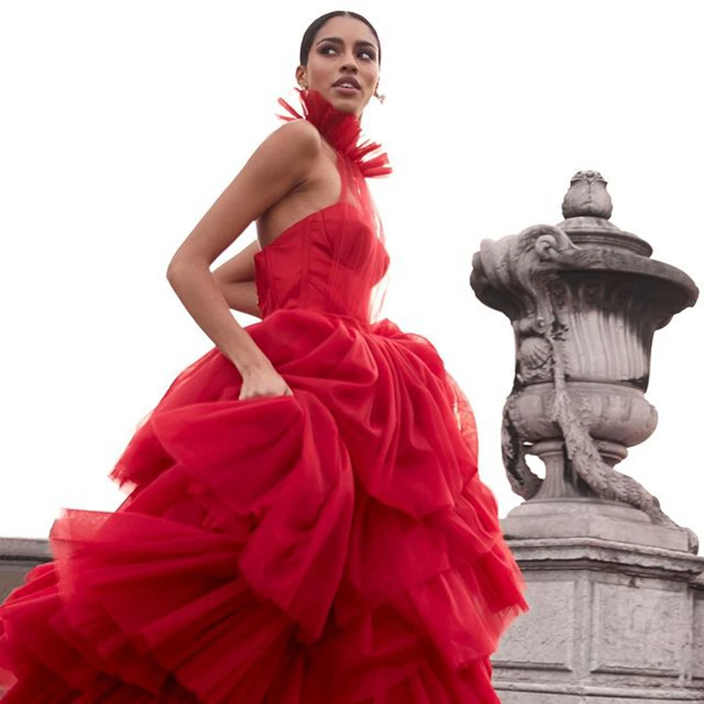 

Red Fluffy Charming Prom Dresses Halter Sleeveless Tulle Ruffles Tiered Ball Gown Women Long Evening Party Gowns Custom Made