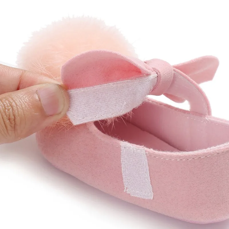 

Baby Shoes Bow Small Ball Princess First Walkers Toddler Girls Sweet Cute Shoes Hot